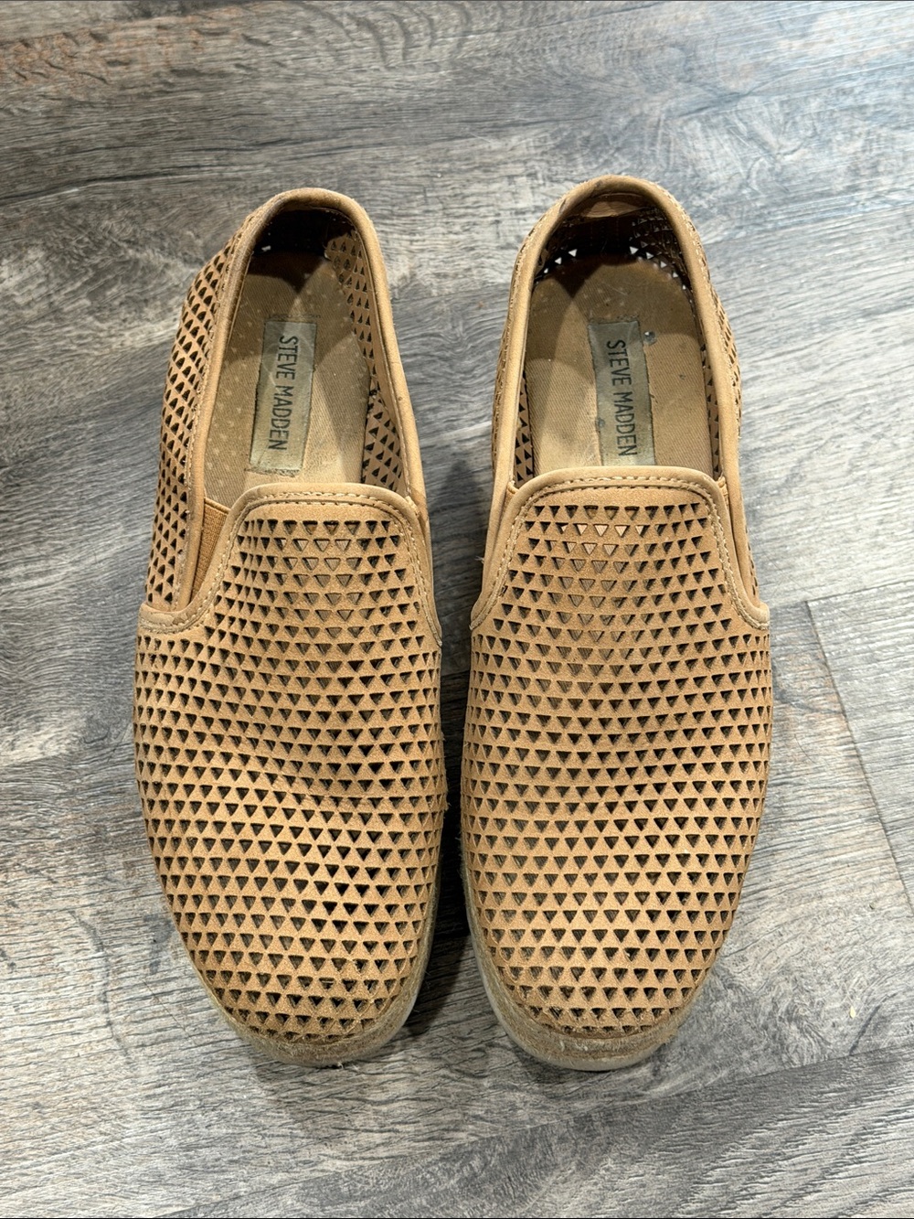 Steve Madden Women's Tan Perforated platform‎